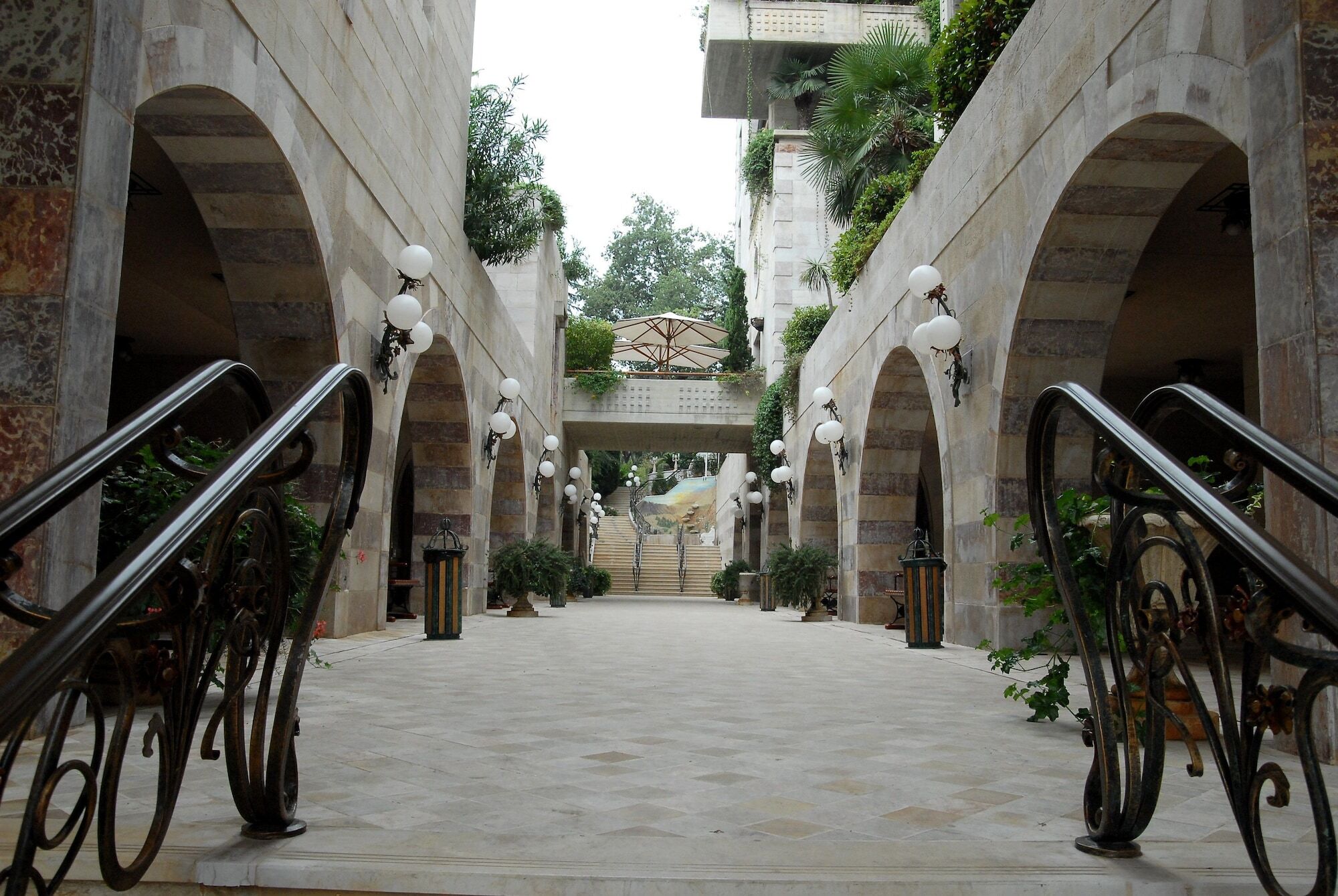 Grand Hills Hotel & Spa Броумана Экстерьер фото